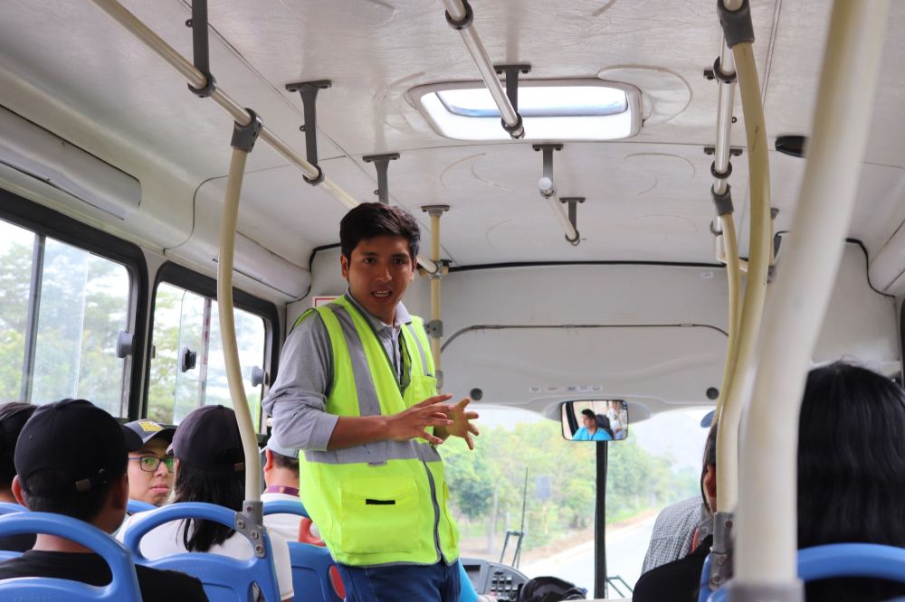 safety operator monitoring vehicle dashboard, autonomous bus trials safety