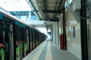 Quiet LRT platform illustrating the Cove LRT station incident report